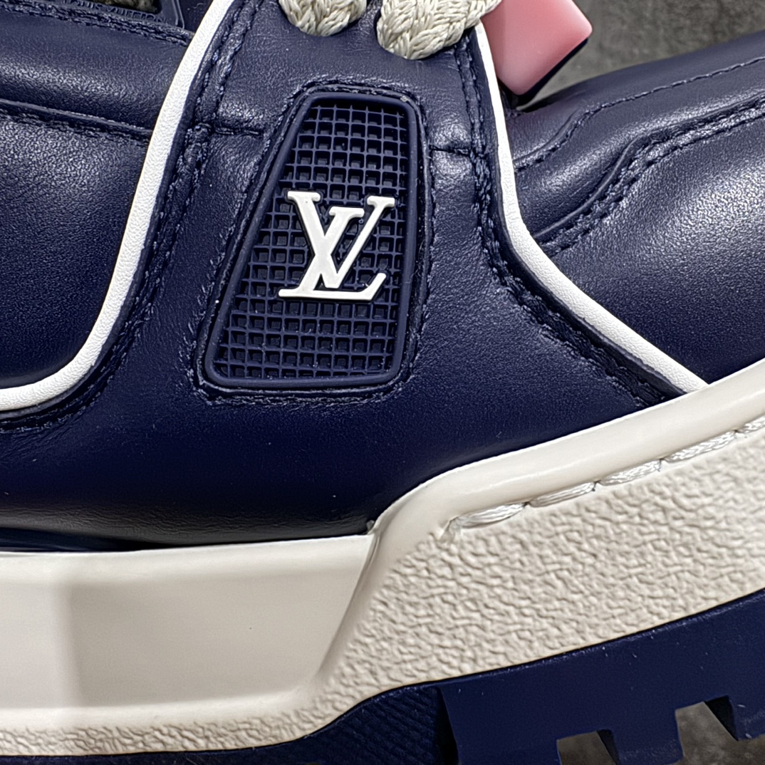 图片[5]-【无胶顶级鞋盒无字版】Louis Vuitton LV 路易威登 Trainer Maxi 胖丁 低帮休闲板鞋 深蓝胖丁 海淘代购同渠道 正确折叠鞋盒 平台外贸高端零售专供品质 原版开发 完美楦型 还原度达到98% 鞋面独家订制压纹漆皮 大底TPU 私模Tpu大底 三色组合厚底 完美增高4-5cm 提供原版可配备对比 拒绝市场吹嘘所谓原版开发 尺码：35 36 37 38 39 40 41 42 43 44 45 46-选品中心