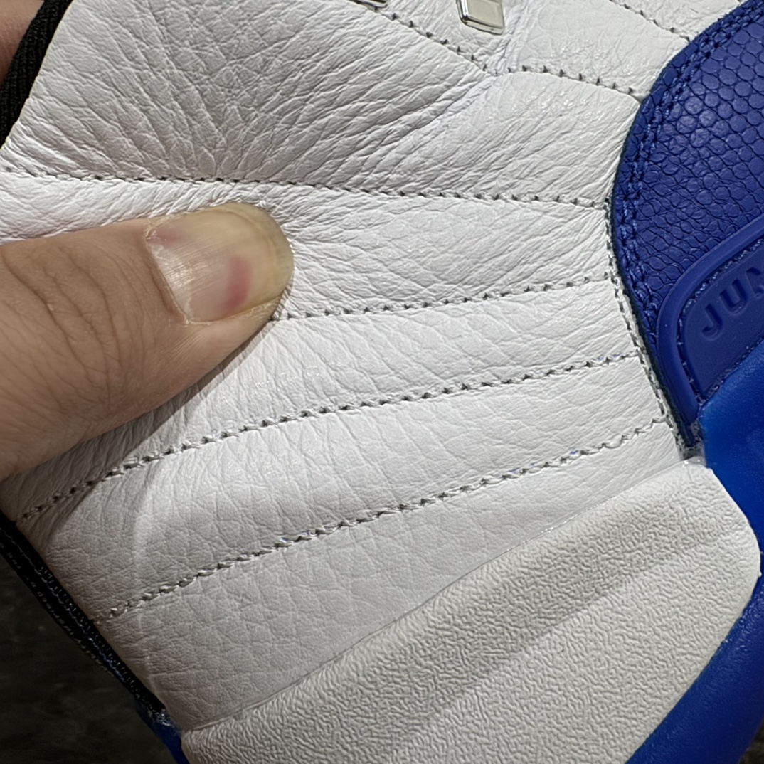 图片[3]-【XP纯原】顶级Air Jordan AJ12 BlueBerry 白蓝 货号：CT8013-140nn原楦原纸板开发 原汁原味12代鞋型进口原厂皮料 超软荔枝皮 质感满分n原厂碳板 原装材料 原厂定制金属扣 原厂电绣 支持与公司货全方位对比 只服务于5%懂鞋的高端客户 发国外可支持各种retail商店充正寄售 SIZE：40 40.5 41 42 42.5 43 44 44.5 45 45.5 46 47.5 编码：XP500520-鞋库