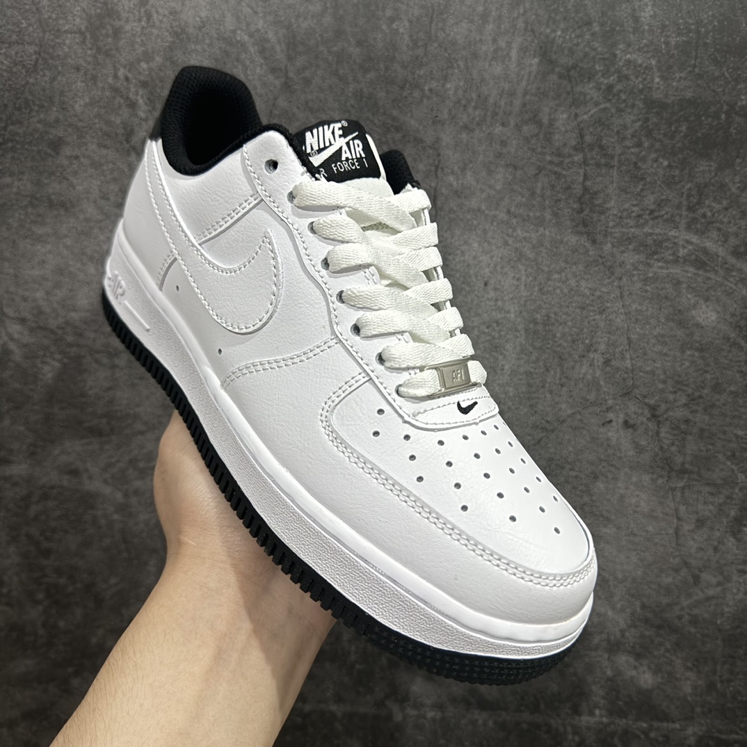 Nike Air Force 1 Low 白黑 休闲板鞋   DR9867-102