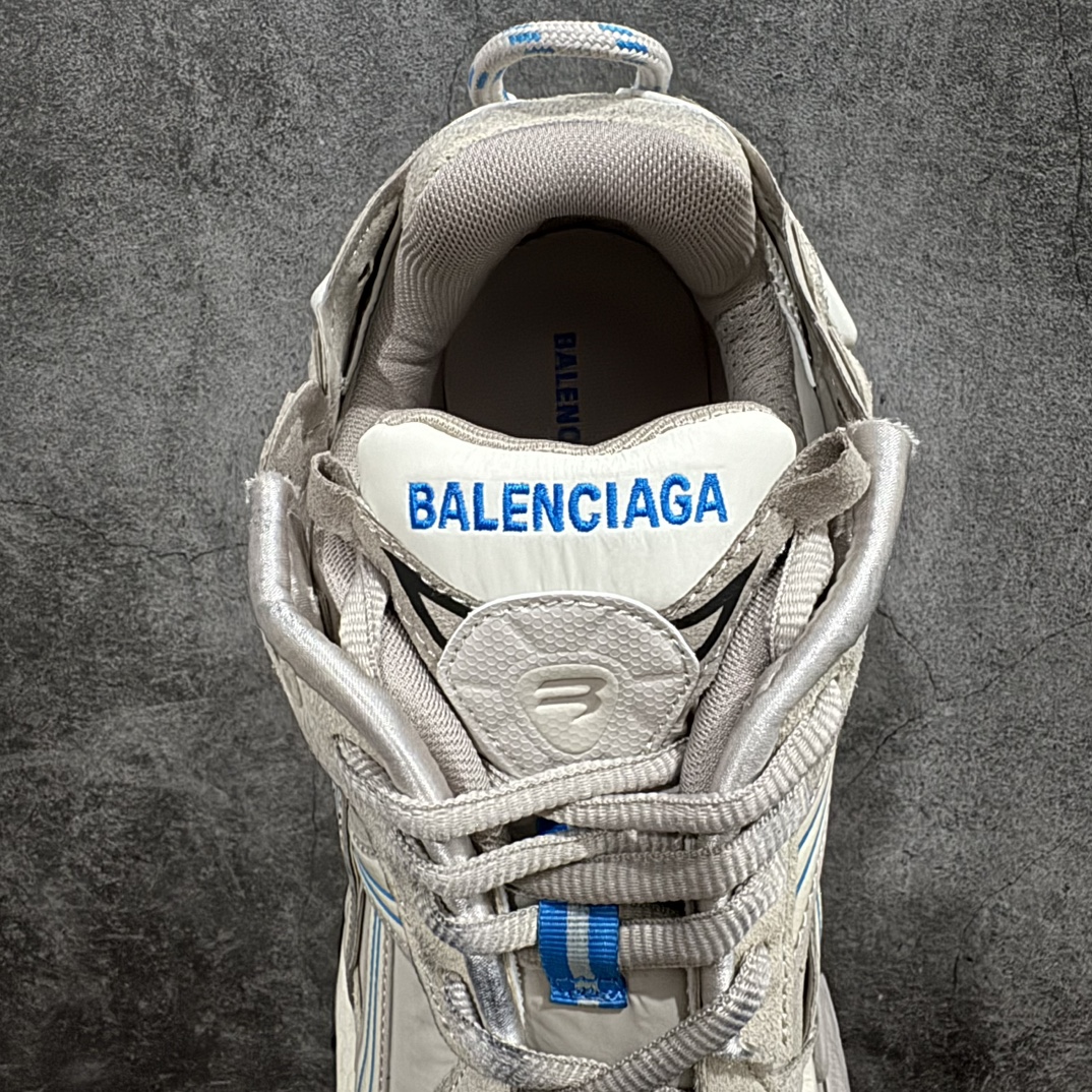 图片[8]-【纯原OK版本】Balenciaga Runner 巴黎世家7.5代 破坏风 手工做旧款复古老爹鞋 灰蓝色n全新外贸版本 核心配合工厂优势供应该款是通过溢胶 做旧 缝线等细节 展示了设计师 Demna的运动鞋风格 传递复古感 后侧板 翘起的鞋头 展示了 Demna 在结构上的未来构想  尺码：35 36 37 38 39 40 41 42 43 44 45 46 编码：DF500520-鞋库