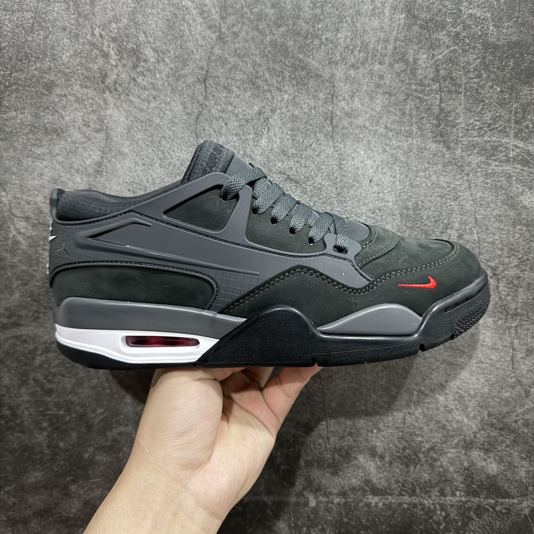 纯原版本AirJordanAJ4RM重制版低帮复古篮球鞋HF4334-004采用了低帮的设计并保留了众多