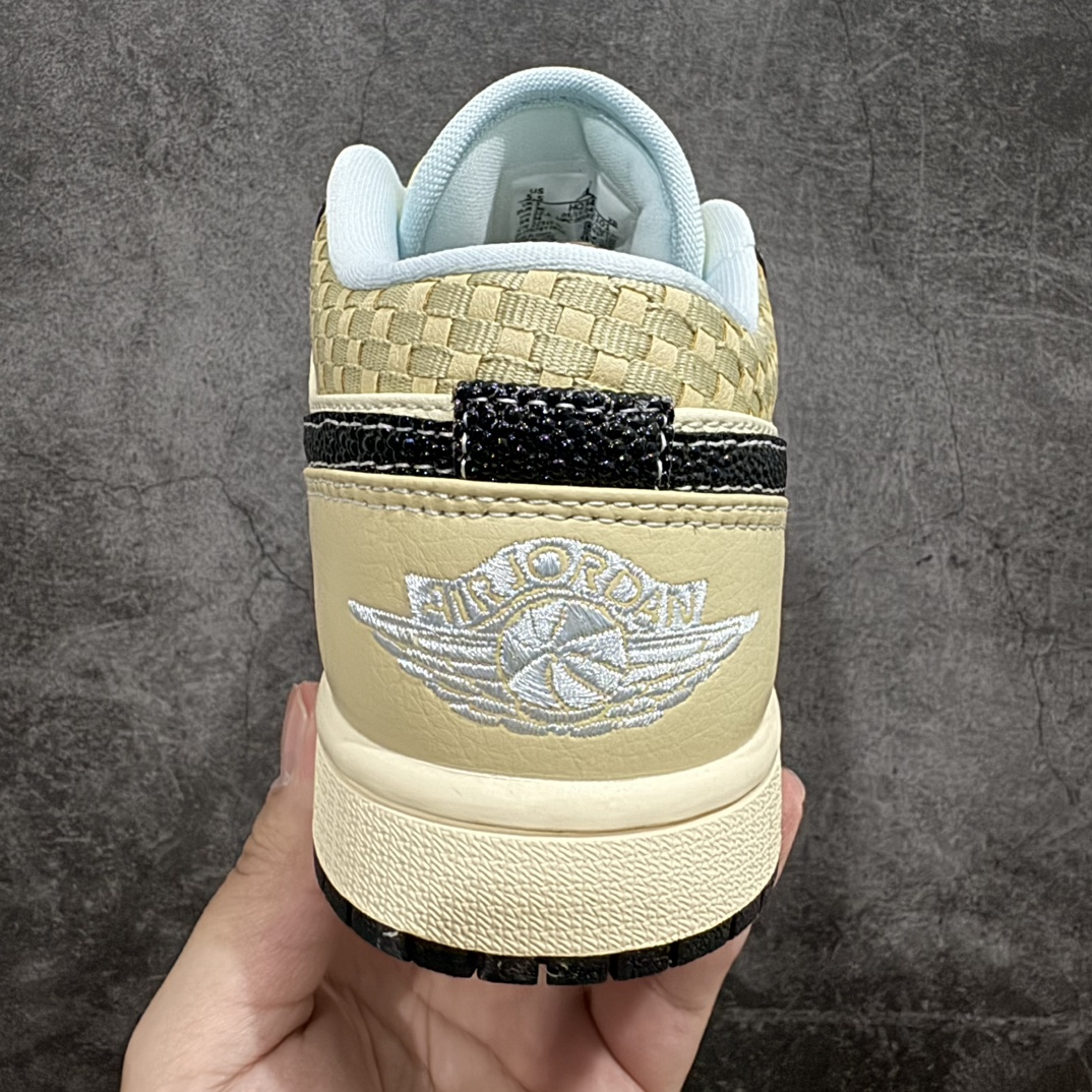 图片[4]-【K版纯原】Air Jordan 1 Low 专柜订单n顶级纯原 全头层最高版本 独家提拉式后跟‼️n吊打市面原装版本 市面整洁度最高版本‼️n升级正确原装楦型开发纸版‼️n中底注胶孔内置真Sole气垫 ‼️n耐克Nike Air Jordan1 Low AJ低帮乔丹一代低帮经典复古文化休闲运动篮球鞋原鞋开模 拒绝公底 购置原厂同步原材料 都有细节还原98%原汁原味忠于原版 货号：HQ3437-101 尺码：36 36.5 37.5 38 38.5 39 40 40.5 41 42 42.5 43 44 45 46 编码：LDS230250-鞋库