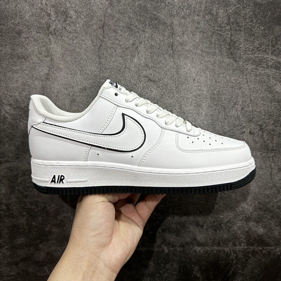 公司级NikeAIRFORCE107空军一号低帮百搭休闲运动板鞋柔软弹性十足的缓震性能和出色的中底设计横