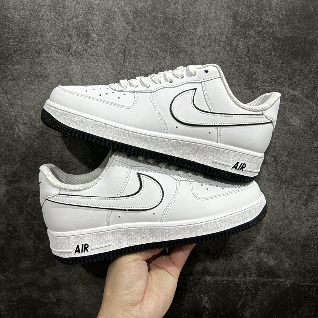 公司级NikeAIRFORCE107空军一号低帮百搭休闲运动板鞋柔软弹性十足的缓震性能和出色的中底设计横