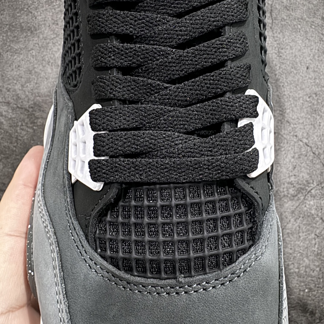 图片[7]-【莞产裁片版】Air Jordan 4 \”Fear\” AJ4 乔4恐惧套装2024版本 复刻篮球鞋 FQ8138-002rnn鞋身整体以深色为主色调，鞋面采用黑、深灰、浅灰三色拼接呈现，采用高规格的麂皮材质打造，营造出不俗的质感。鞋舌标签、鞋带孔以及内衬部分均采用白色点缀，使鞋身更加亮眼。r 尺码：40.5 41 42 42.5 43 44 44.5 45 45.5 46 47.5 48.5 编码：LJQ470500-鞋库