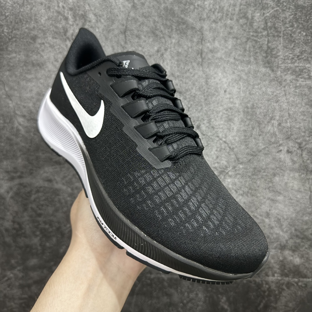 福利特价天猫原装NikeAirZoomPegasus37登月缓震休闲跑鞋黑白BQ9646-002渠道货库