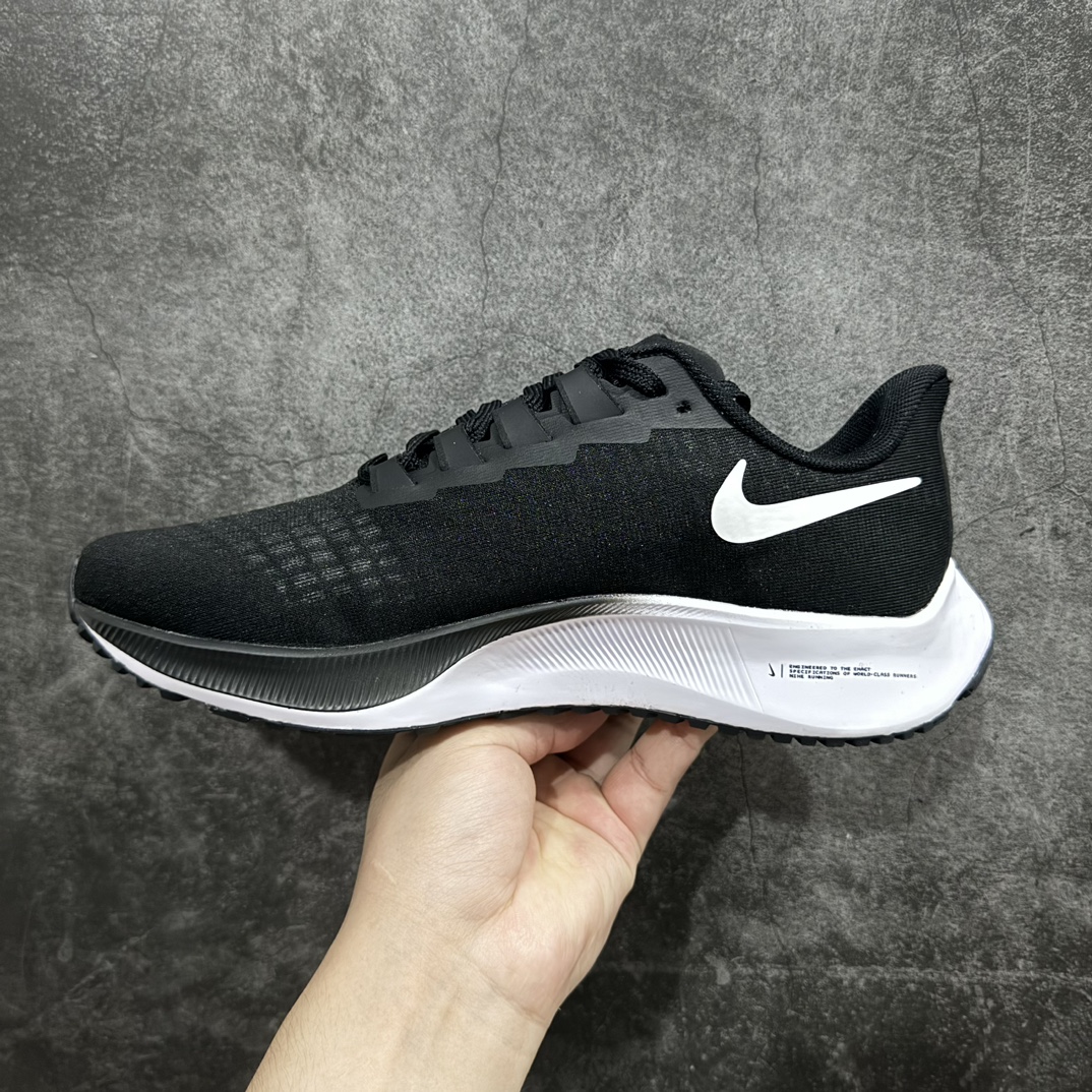 福利特价天猫原装NikeAirZoomPegasus37登月缓震休闲跑鞋黑白BQ9646-002渠道货库