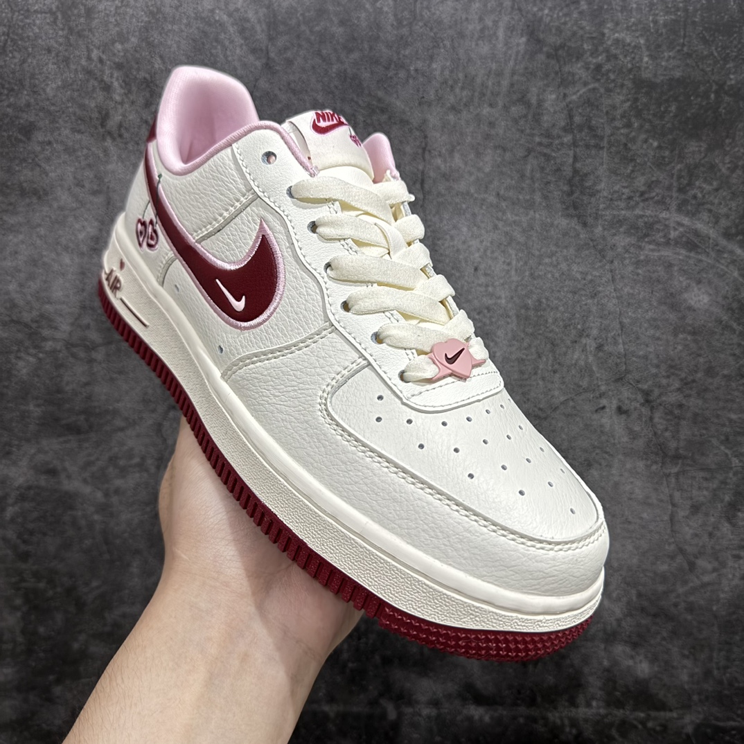 公司级NikeAirForce1Low07”ValentinesDay“空军兔年限定情人节樱桃爆炸输出原