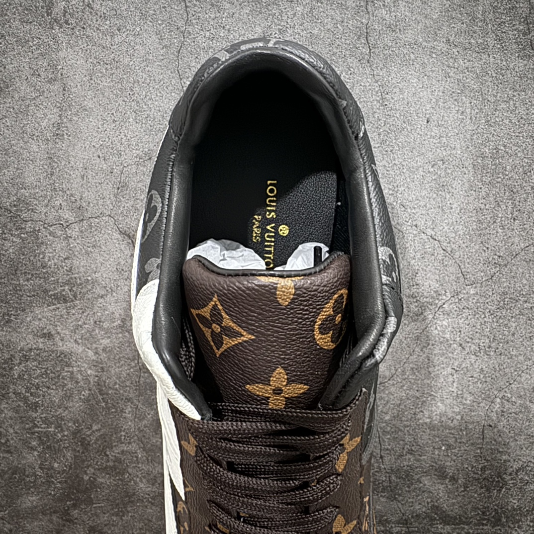 图片[8]-【广东纯原版本】Louis Vuitton LV Run Away 运动鞋nn拼接牛皮革和 Monogram 压纹粒面牛皮革，再现传统跑鞋的灵感启发。楔形外底延续标志性设计，品牌字母和标识分饰鞋舌和鞋后。Monogram 压纹粒面牛皮革和 Epi 牛皮革橡胶外底  尺码：男38-44(38.45定做不退换） 编码：-鞋库