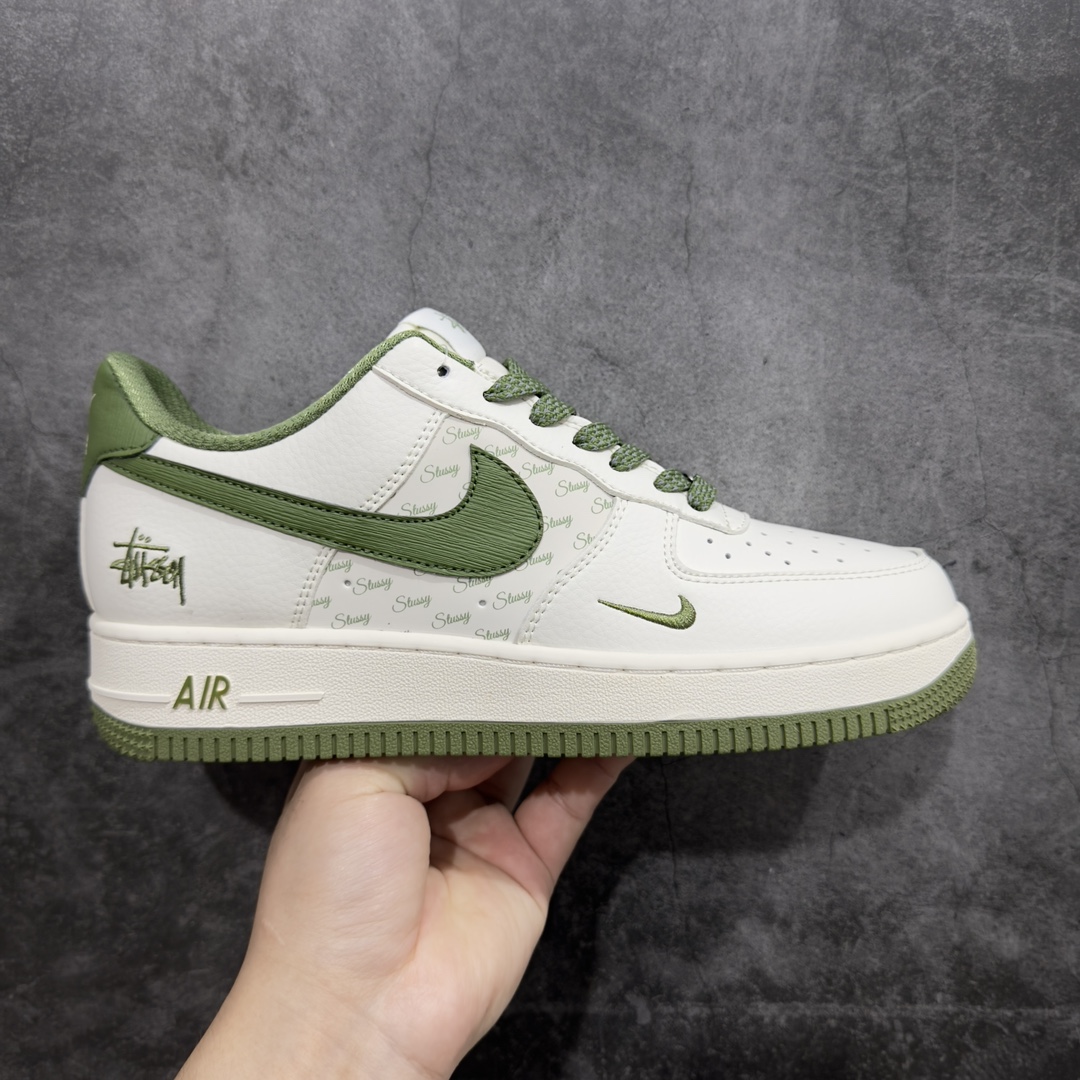 【定制版】Nk Air Force 1\’07 Low 斯图西联名-米白翠绿 空军一号低帮休闲板鞋rn原楦头原纸板 原装鞋盒 定制五金配件 内置全掌气垫 原厂鞋底 r 货号：XZ3328-003 尺码：36 36.5 37.5 38 38.5 39 40 40.5 41 42 42.5 43 44 44.5 45  编码：LF310320-鞋库