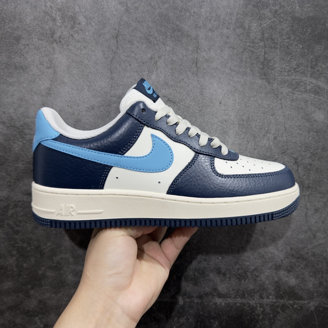 NikeAirForce1Low07BTS白蓝原楦头原纸板打造纯正低帮空军版型专注外贸渠道全掌内置蜂窝气