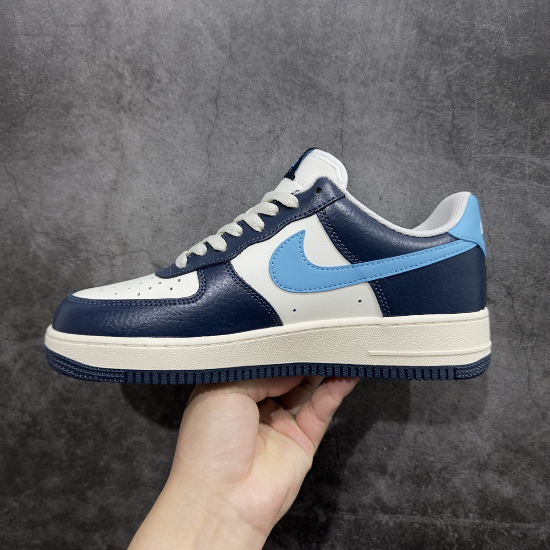 NikeAirForce1Low07BTS白蓝原楦头原纸板打造纯正低帮空军版型专注外贸渠道全掌内置蜂窝气