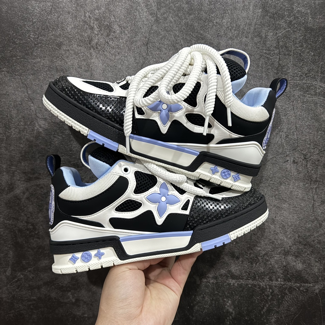 图片[9]-【广东纯原版本】Louis Vuitton Skate 1854 Sneaker Low LV 54面包鞋n佛山LV大厂出品 涂鸦花盒版本n广东原产 厚实抽屉礼品鞋盒及包装n说明书防尘布袋物件配件齐全n采用环保粒面牛剖革组合科技网格面料鞋面材质n鞋垫嵌入超软脚感PU乳胶物料n后跟耐弯折滴塑支撑片 全新开发TPU光泽组合隔色鞋底n本款 LV Skate 运动鞋以正绒面牛皮革和科技网格面料演绎色块艺术，展现 1990 年代滑板鞋的灵感启发。宽幅双鞋带、加衬鞋口和鞋舌树立辨识度，大号 Monogram 花卉和路易威登标识分饰侧面和鞋舌。n混合材质 双鞋带 橡胶外底 柔软科技内衬 舒适加衬鞋领 鞋舌饰有 LV Vuitton 标识 侧面和外底饰有 Monogram 花卉 后部饰有 Vuitton Since 1854 标识 LV 字母后袢带n 尺码：35 36 37 38 39 40 41 42 43 44 45 46 编码：KH500520-鞋库