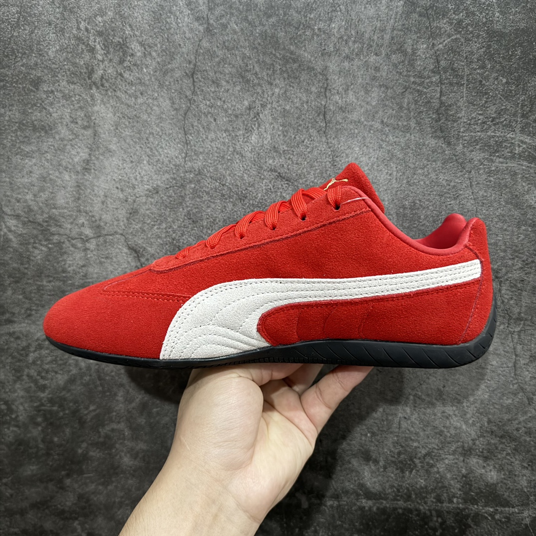 图片[2]-【Top纯原版】Puma Speedcat OG Sparcon彪马罗马阿莫尔系列 复古运动休闲赛车跑鞋n目前市场最优版本n无论是版型 细节 烫金走线n完全碾压市场任意版本 欢迎对比🆚n工厂耗时3个月开发n原装档案原数据纸版楦型n采用固色翻毛皮鞋面材质(正确二次成型\’猛帮\’成型工艺🆚区别市面版本!!)n外置原数据开发轻量耐磨橡胶大底💪🏻nn全球知名运动品牌PUMA宝马赛车系列n融合了宝马车队的标志性配色n以趣味十足又前卫复古的设计引领潮流n将赛道精神融入街头时尚 开启前卫竞速之旅n主打前卫复古风 Roma鞋款的鞋侧以复古的流线造型缀以宝马经典Logo 巧妙吸睛n而Speedcat鞋款以亮眼三色条纹元素缀以舒适鞋面n赋予了独特的个性美学 演绎赛车的无尽能量n 官方货号：398846 02 编码：TO250270-莆田鞋批发中心