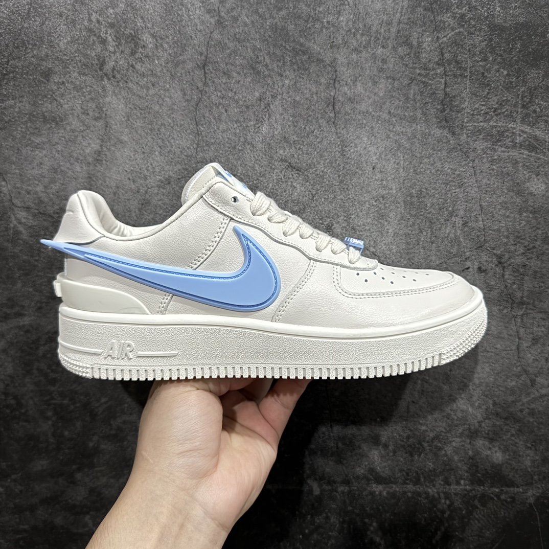 定制版NikeAirForce1Low07xAMBUSH米白蓝大钩原楦头原纸板打造纯正低帮空军版型专注外