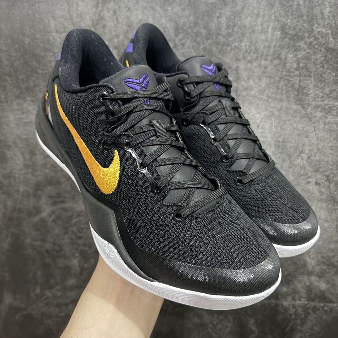 【GX纯原】NK Zoom Kobe Lakers Away 科比8代复刻实战运动低帮文化篮球鞋 黑紫黄 HF9550-001nn完美复刻公司货  React科技鞋垫加持 实战配置直接拉满 原楦纸板开发 鞋身流线型、后跟塑形 区分土肥圆 原厂针织鞋面一针一线匹配原版 全身鞋材卡料色独家定制 唯一万针立体刺绣SWOOSH 真实底模最大50.5 实战利器 专供海外市场 独立原厂模具 首批不拼图大几率过验 亲测已过 支持各种高强度实战 无需担心 补货周期极长 脚宽建议买大半码 科比系列前掌偏窄 支持七天无理由退换  尺码: 40 40.5 41 42 42.5 43 44 44.5 45 46 47.5 48.5 49.5 50.5 编码：SL440470-鞋库