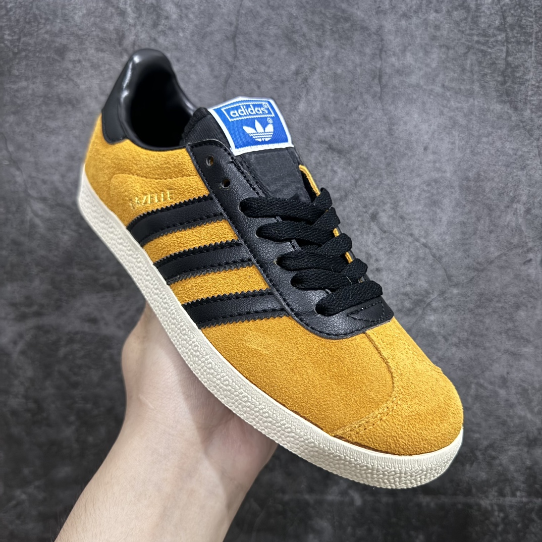 图片[3]-【正确版】AD Gazelle Indoor Trainers 羚羊内训系列低帮复古百搭休闲运动德训风板鞋25周年纪念款 JP5283n90年代经典的复刻版！自60年代以足球训练鞋面世以来,Gazelle就以其经典设计席卷全球。1991年版本的复刻,再造经典Gazelle。采用皮革打造,搭配浊色细节,让这款经典更加简约。 尺码：36 36⅔ 37⅓ 38 38⅔ 39⅓ 40 40⅔ 41⅓ 42 42⅔ 43⅓ 44 45 编码：DZTB230250-鞋库