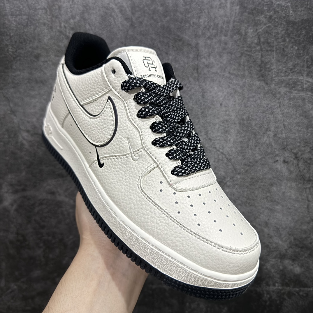 图片[3]-【定制版】Nike Air Force 1 Low 07 x Reigning Champ 米白双钩满天星n原楦头原纸板 打造纯正低帮空军版型 专注外贸渠道 全掌内置蜂窝气垫原盒配件 原厂中底钢印、拉帮完美官方货号：RC2369 171 Size：36 36.5 37.5 38 38.5 39 40 40.5 41 42 42.5 43 44 44.5 45 编码：LF290300-鞋库