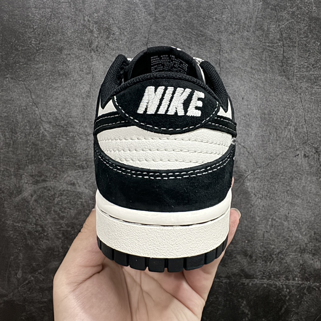 图片[4]-【定制版】Nike SB Dunk Low x Stussy 黑神话悟空 白黑小钩翻毛满天星n纯原大厂出品 极力推荐👏n原装头层材料 独家版型蒸餾加工n帶來的是更好的视觉和脚感体验n大厂纯原品质出货 清洁度 电绣工艺皮料切割干净无任何毛边 细节完美 官方货号：XX2025 555 尺码：36 36.5 37.5 38 38.5 39 40 40.5 41 42 42.5 43 44 44.5 45 编码：HXS320340-鞋库