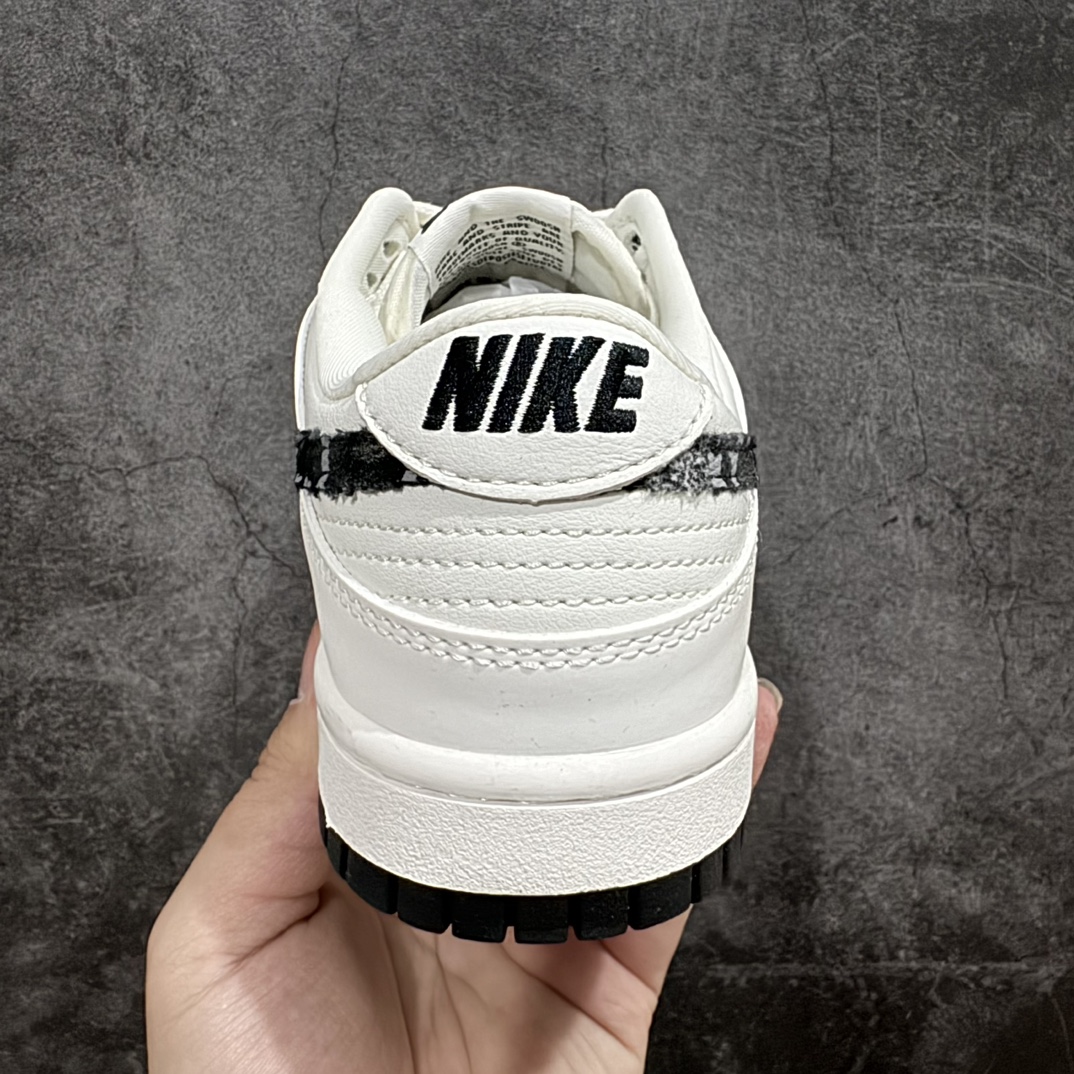 图片[4]-【定制版】Nike SB Dunk Low x MLB 白黑牛仔印花n纯原大厂出品 极力推荐n原装头层材料 独家版型蒸餾加工n帶來的是更好的视觉和脚感体验n大厂纯原品质出货 清洁度 电绣工艺皮料切割干净无任何毛边 细节完美 官方货号：DQ1098 343 尺码：36 36.5 37.5 38 38.5 39 40 40.5 41 42 42.5 43 44 44.5 45  编码：HXS260280-鞋库