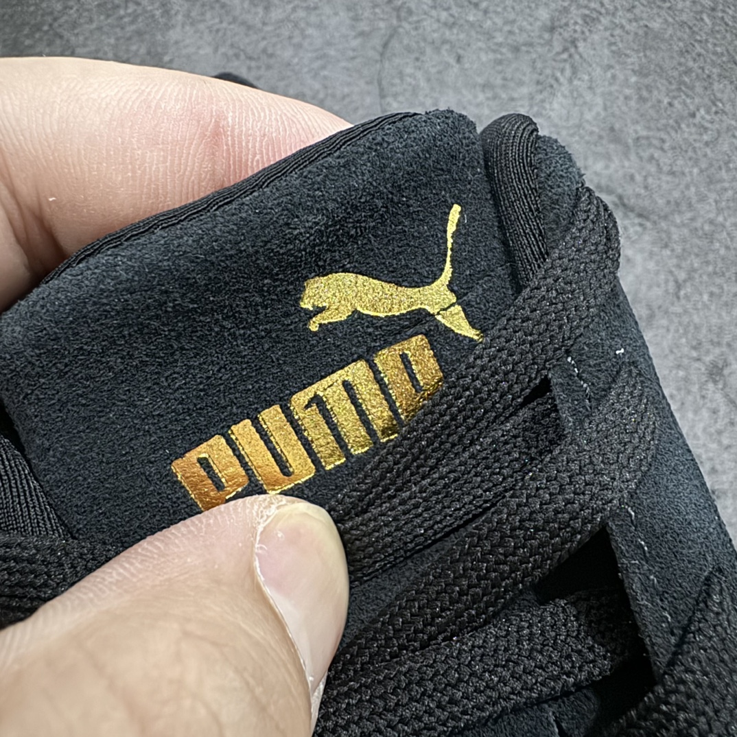 图片[4]-【纯原神版】Puma Speedcat OG Sparcon彪马罗马阿莫尔系列 复古运动休闲赛车跑鞋n市场顶级正确版本n版型 细节 烫金走线区分市面通货 欢迎对比🆚n工厂耗时3个月开发n原装档案原数据纸版楦型n采用固色翻毛皮鞋面材质(正确二次成型\’猛帮\’成型工艺🆚区别市面版本!!)n外置原数据开发轻量耐磨橡胶大底💪🏻nn全球知名运动品牌PUMA宝马赛车系列n融合了宝马车队的标志性配色n以趣味十足又前卫复古的设计引领潮流n将赛道精神融入街头时尚 开启前卫竞速之旅n主打前卫复古风 Roma鞋款的鞋侧以复古的流线造型缀以宝马经典Logo 巧妙吸睛n而Speedcat鞋款以亮眼三色条纹元素缀以舒适鞋面n赋予了独特的个性美学 演绎赛车的无尽能量n 官方货号：398846 01 编码：DZ210240-鞋库