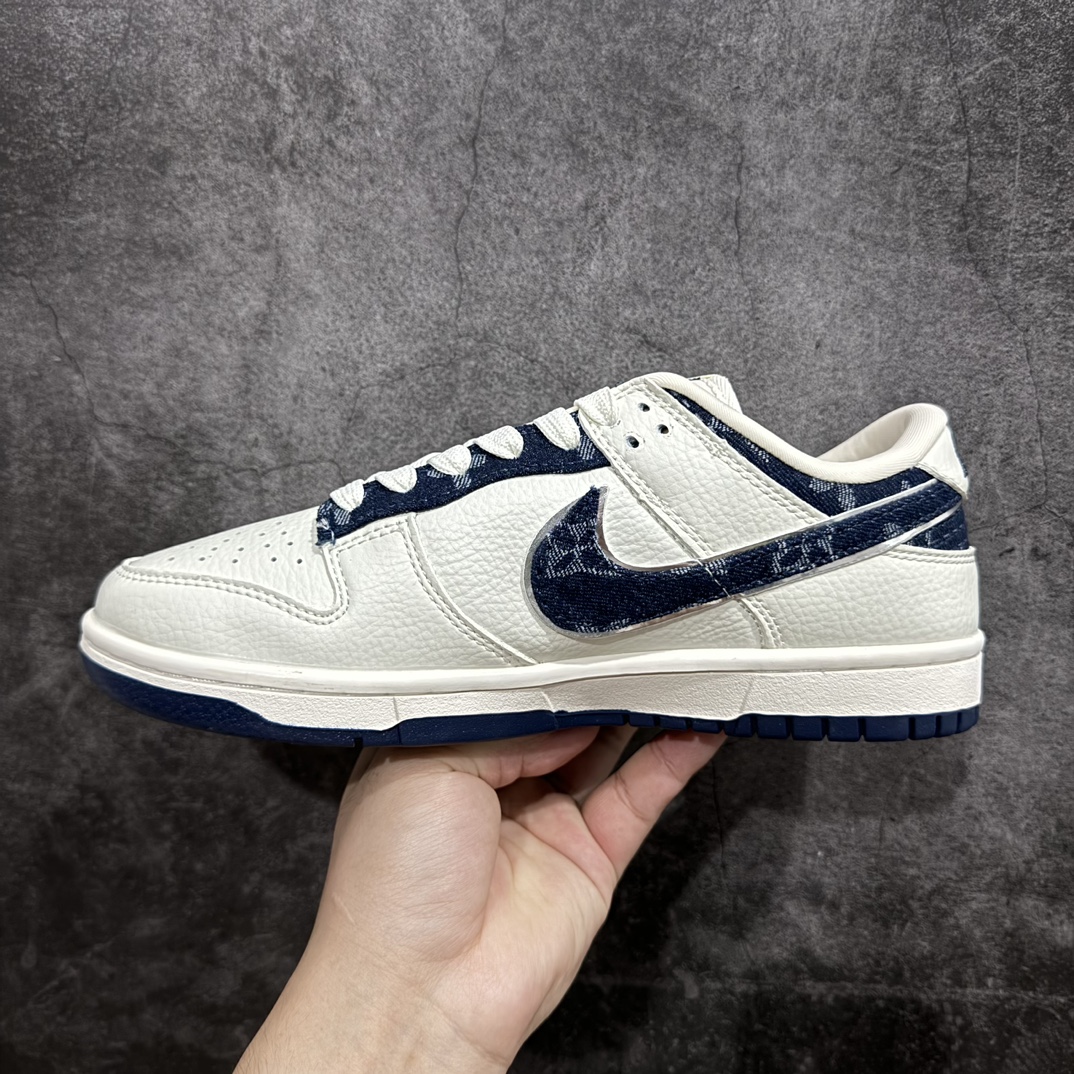 图片[2]-【定制版】Nike SB Dunk Low x Louis Vuitton 白牛仔蓝n纯原大厂出品 极力推荐👏n原装头层材料 独家版型蒸餾加工n帶來的是更好的视觉和脚感体验n大厂纯原品质出货 清洁度 电绣工艺皮料切割干净无任何毛边 细节完美 官方货号：XB3802 360 尺码：36 36.5 37.5 38 38.5 39 40 40.5 41 42 42.5 43 44 44.5 45 编码：HXS320340-鞋库