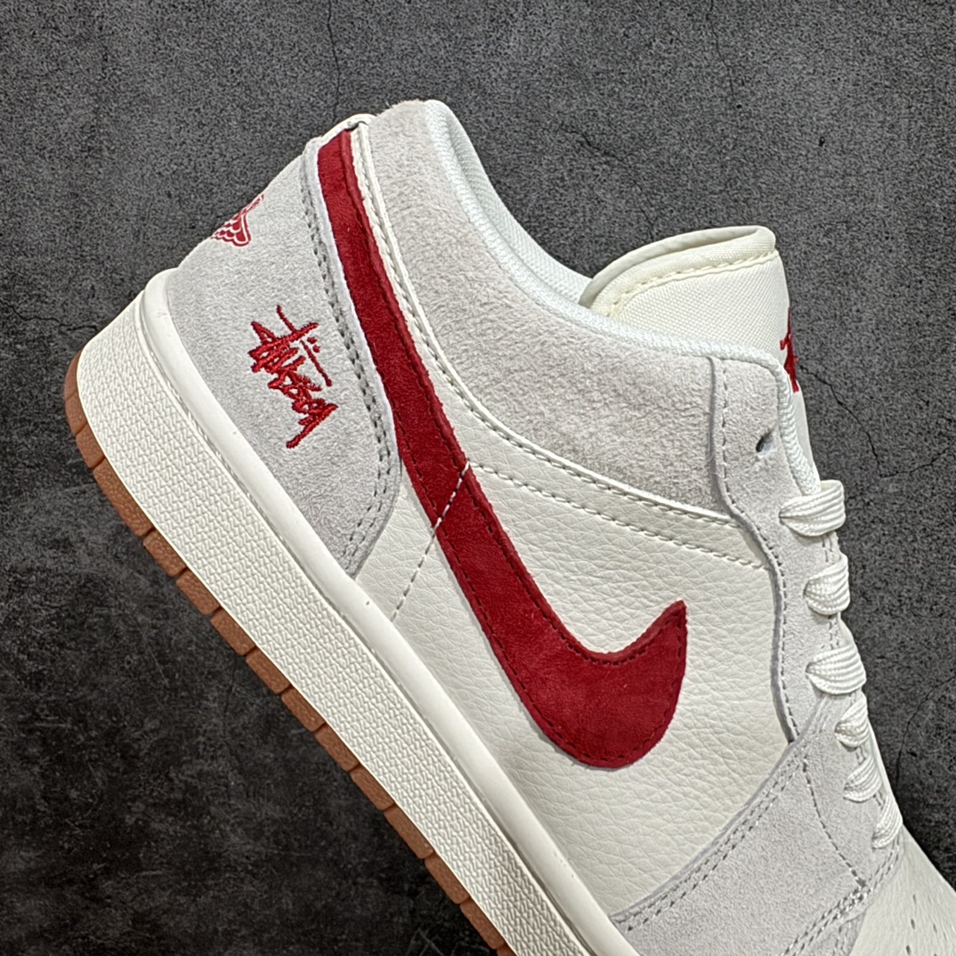 图片[7]-【定制版】Air Jordan 1 Retro Low x Stussy 斯图西米红翻毛n官方同步新色 原装级产物n拒绝公底 立体鞋型 细节完美 高清洁度购置公司同步原材料 原汁原味 忠于原版 货号：SJ9950 023n码数：36 36.5 37.5 38 38.5 39 40 40.5 41 42 42.5 43 44 44.5 45 编码：HXS320340-鞋库