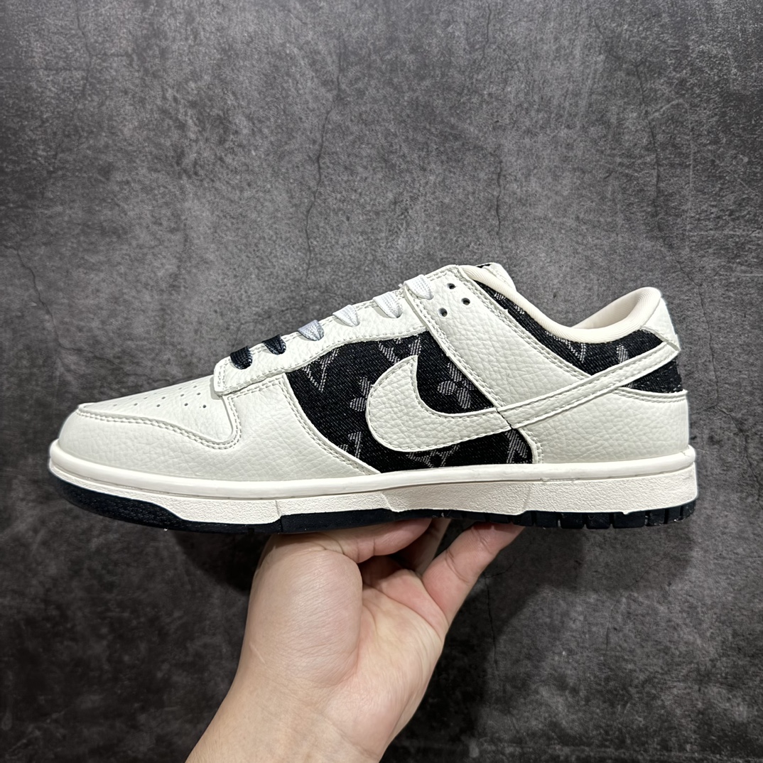 图片[2]-【定制版】Nike SB Dunk Low x Louis Vuitton 白黑牛仔布n纯原大厂出品 极力推荐👏n原装头层材料 独家版型蒸餾加工n帶來的是更好的视觉和脚感体验n大厂纯原品质出货 清洁度 电绣工艺皮料切割干净无任何毛边 细节完美 官方货号：XB3802 357 尺码：36 36.5 37.5 38 38.5 39 40 40.5 41 42 42.5 43 44 44.5 45 编码：HXS320340-鞋库