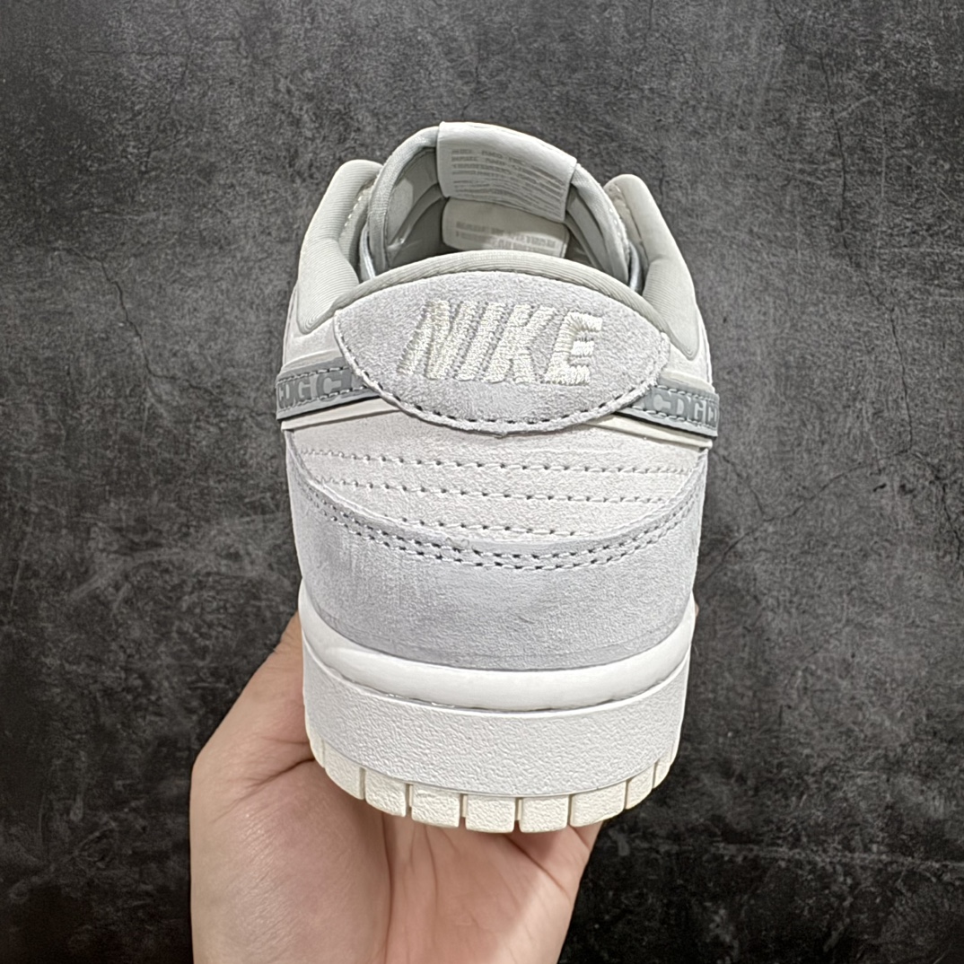 图片[4]-【定制版】Nike SB Dunk Low x CDG x The North Face 翻毛灰小钩n纯原大厂出品 极力推荐👏n原装头层材料 独家版型蒸餾加工n帶來的是更好的视觉和脚感体验n大厂纯原品质出货 清洁度 电绣工艺皮料切割干净无任何毛边 细节完美 官方货号：DQ1098 399 尺码：36 36.5 37.5 38 38.5 39 40 40.5 41 42 42.5 43 44 44.5 45 编码：HXS340360-鞋库