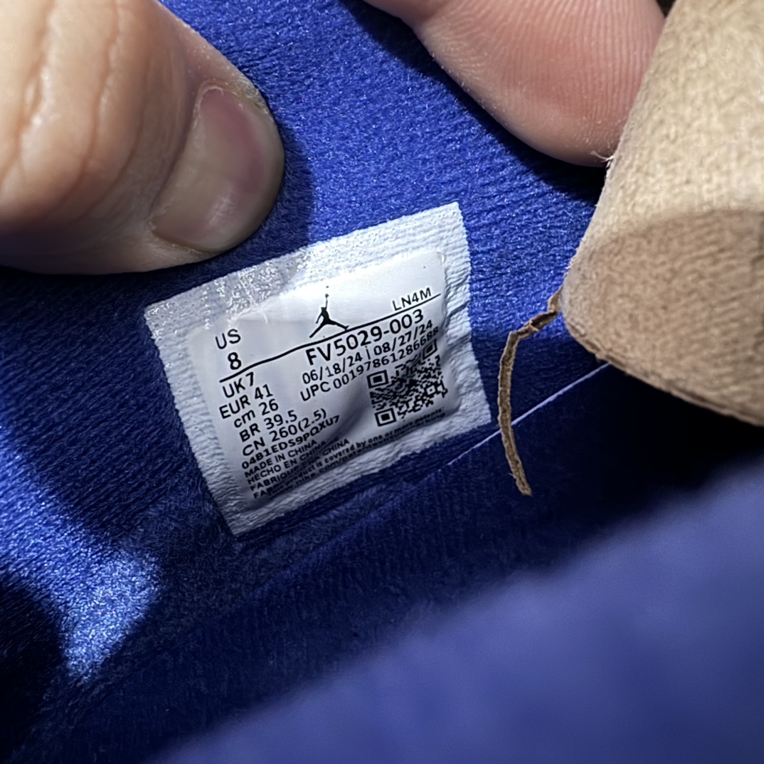 图片[9]-【BD纯原】Air Jordan 4 Retro\”Rare Air\”乔丹4代稀有空气系列黑蓝红 货号：FV5029-003 纯原全头层麂皮 完美4代版型 针车细节相当到位 男女全码输出 第一梯队品质 尺码：36 36.5 37.5 38 38.5 39 40 40.5 41 42 42.5 43 44 44.5 45 46 47.5-选品中心