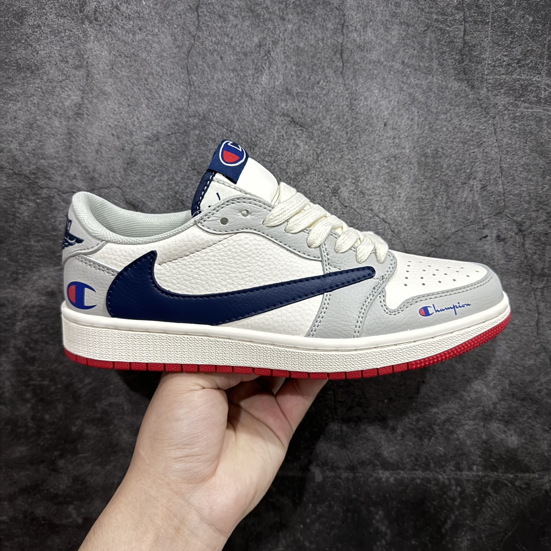 【定制版】Travis Scott x Nike Air Jordan 1 Low x Champion 灰深蓝nAir Jordan 1 Low 反转灰深蓝倒钩 纯原版本n全鞋采用原装头层皮，用料扎实 精雕细琢n鞋型极致还原 飞翼3D打印改良 深度立体四线中底拉帮皮料选材 钢印 背胶一应俱全 全新批次 原装原模大底全鞋原厂定制皮料，手感细腻正确折边工艺 完美细节诠释 官方货号：QY1188 112 Size：36 36.5 37.5 38 38.5 39 40 40.5 41 42 42.5 43 44 44.5 45 编码：CC280300-鞋库