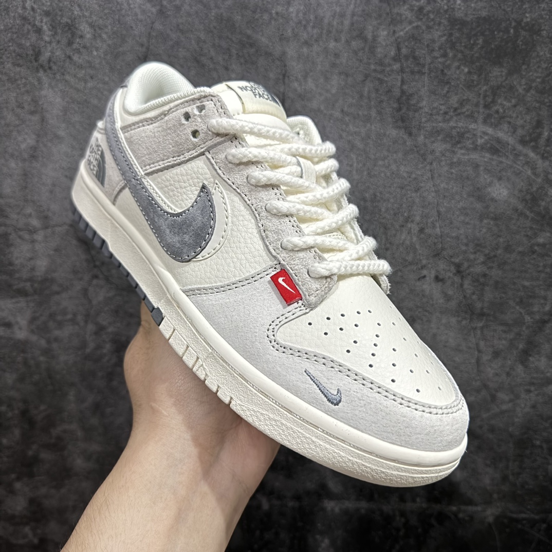 定制版 Nike SB Dunk Low x The North Face 白灰双钩 SJ1089-009