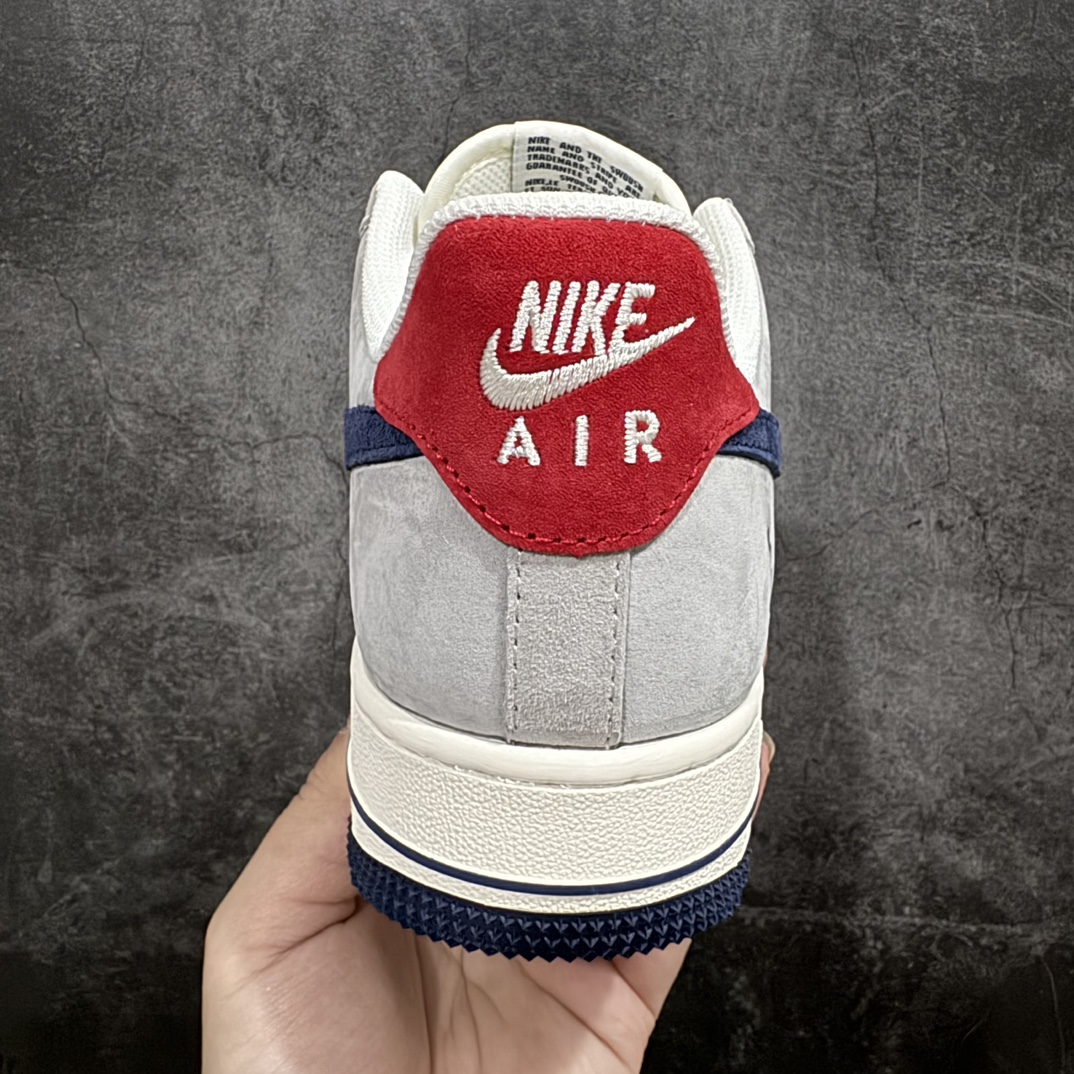 图片[4]-【公司级】Nike Air Force 1 Low 07 x Bearbrick 白蓝红n原楦头原纸板 打造纯正低帮空军版型 专注外贸渠道 全掌内置蜂窝气垫原盒配件 原厂中底钢印、拉帮完美官方货号：SJ9188 001 Size：36 36.5 37.5 38 38.5 39 40 40.5 41 42 42.5 43 44 44.5 45 编码：LF310320-鞋库