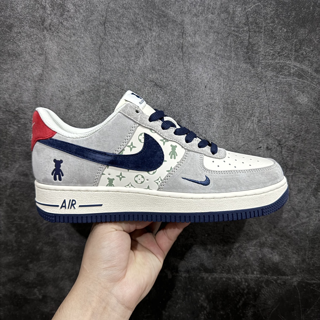 【公司级】Nike Air Force 1 Low 07 x Bearbrick 白蓝红n原楦头原纸板 打造纯正低帮空军版型 专注外贸渠道 全掌内置蜂窝气垫原盒配件 原厂中底钢印、拉帮完美官方货号：SJ9188 001 Size：36 36.5 37.5 38 38.5 39 40 40.5 41 42 42.5 43 44 44.5 45 编码：LF310320-鞋库