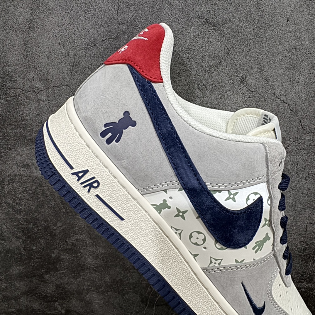 图片[7]-【公司级】Nike Air Force 1 Low 07 x Bearbrick 白蓝红n原楦头原纸板 打造纯正低帮空军版型 专注外贸渠道 全掌内置蜂窝气垫原盒配件 原厂中底钢印、拉帮完美官方货号：SJ9188 001 Size：36 36.5 37.5 38 38.5 39 40 40.5 41 42 42.5 43 44 44.5 45 编码：LF310320-鞋库