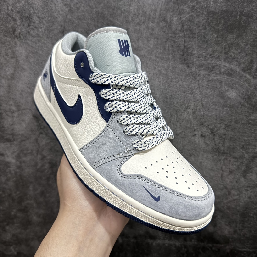 图片[3]-【定制版】Nike Jordan Air Jordan 1 五道杠联名n纯原大厂出品 极力推荐n定制鞋盒 大厂纯原品质出货超高清洁度 皮料切割干净无任何毛边 细节完美官方货号：XX2404 004331133nSize: 36 36.5 37.5 38 38.5 39 40 40.5 41 42 42.5 43 44 44.5 45 编码：CC280300n-鞋库