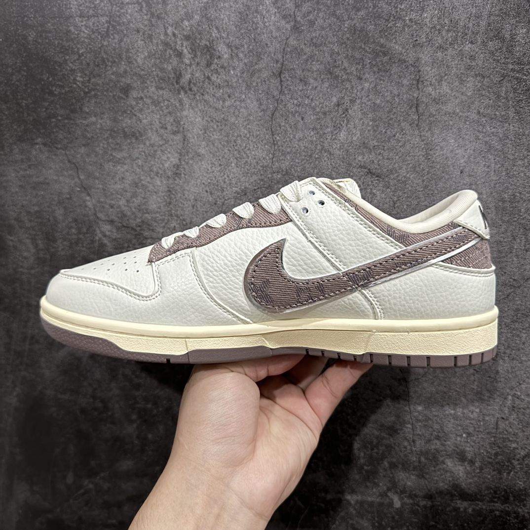 图片[2]-【定制版】Nike SB Dunk Low x Louis Vuitton 米棕n纯原大厂出品 极力推荐n原装头层材料 独家版型蒸餾加工n帶來的是更好的视觉和脚感体验n大厂纯原品质出货 清洁度 电绣工艺皮料切割干净无任何毛边 细节完美 官方货号：JH8310 957XK 尺码：36 36.5 37.5 38 38.5 39 40 40.5 41 42 42.5 43 44 44.5 45  编码：HXS320340-鞋库