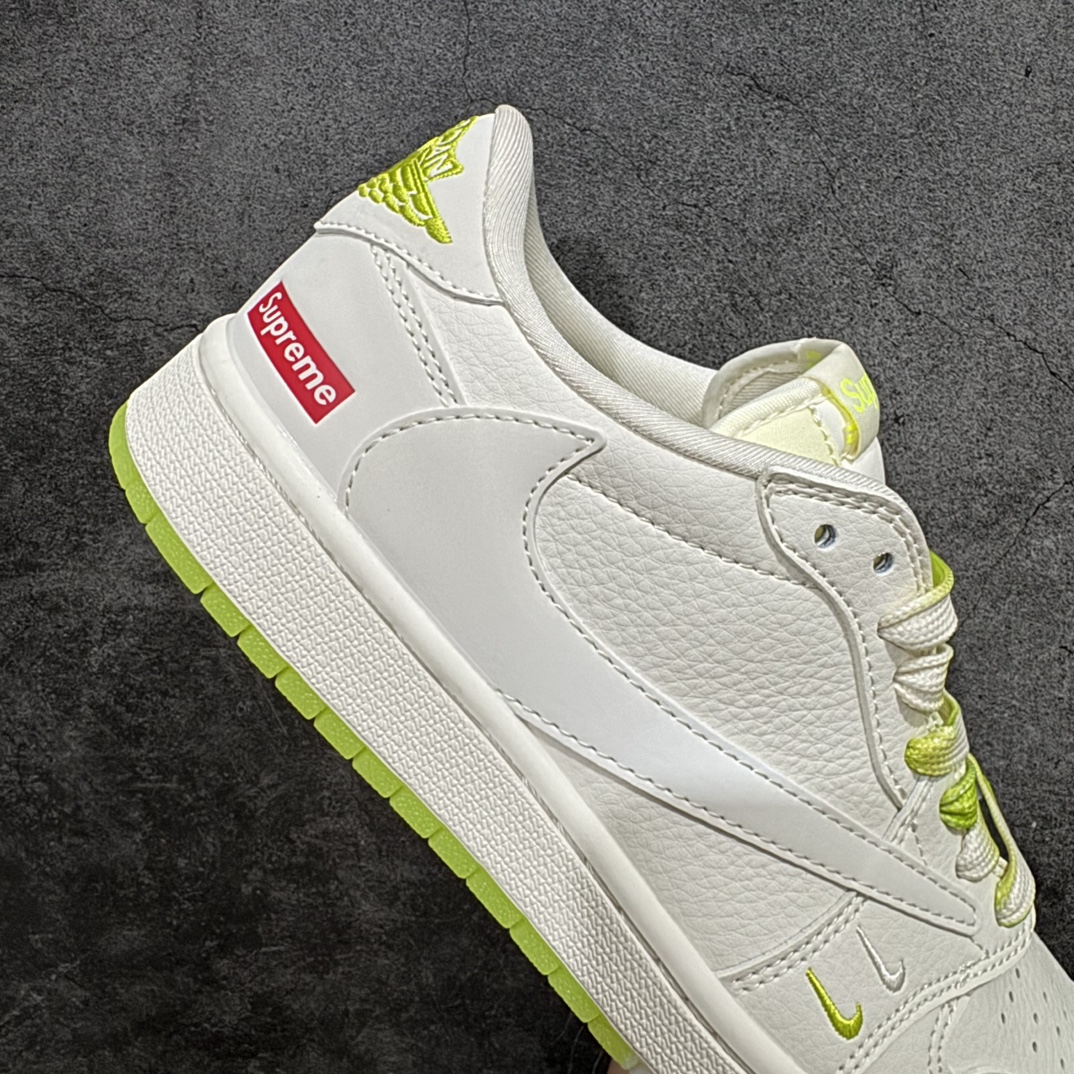 图片[7]-【定制版】Travis Scott x Nike Air Jordan 1 Low x Supreme 荧光绿nAir Jordan 1 Low 反转荧光绿双小钩倒钩 纯原版本n全鞋采用原装头层皮，用料扎实 精雕细琢n鞋型极致还原 飞翼3D打印改良 深度立体四线中底拉帮皮料选材 钢印 背胶一应俱全 全新批次 原装原模大底全鞋原厂定制皮料，手感细腻正确折边工艺 完美细节诠释 官方货号：BB2299 811 Size：36 36.5 37.5 38 38.5 39 40 40.5 41 42 42.5 43 44 44.5 45 编码：HXS320340-鞋库