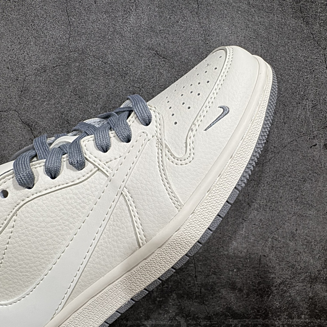 图片[6]-【定制版】Travis Scott x Nike Air Jordan 1 Low x GUCCI 白灰nAir Jordan 1 Low 反转白灰小钩倒钩 纯原版本n全鞋采用原装头层皮，用料扎实 精雕细琢n鞋型极致还原 飞翼3D打印改良 深度立体四线中底拉帮皮料选材 钢印 背胶一应俱全 全新批次 原装原模大底全鞋原厂定制皮料，手感细腻正确折边工艺 完美细节诠释 官方货号：DM6688 607 Size：36 36.5 37.5 38 38.5 39 40 40.5 41 42 42.5 43 44 44.5 45 编码：HXS320340-鞋库