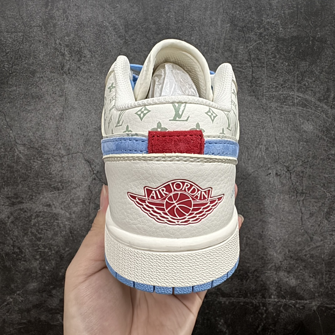 图片[4]-【定制版】Air Jordan 1 Retro Low x Louis Vuitton 白蓝n官方同步新色 原装级产物n拒绝公底 立体鞋型 细节完美 高清洁度购置公司同步原材料 原汁原味 忠于原版 货号：WG8850 008n码数：36 36.5 37.5 38 38.5 39 40 40.5 41 42 42.5 43 44 44.5 45 编码：HXS320340-鞋库