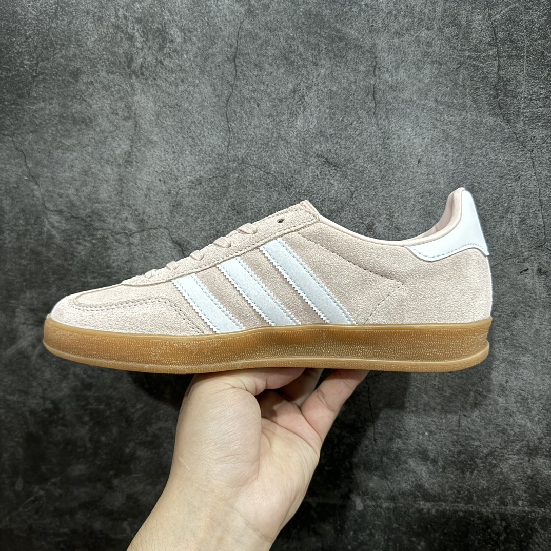 图片[2]-【XC纯原】阿迪达斯Adidas Gazelle Indoor Trainers 羚羊内训系列低帮复古百搭休闲运动德训风板鞋“翻毛粉色空间生胶底 IH5484n女鞋真标半码制，升级原楦原纸版数据开发，采用猪巴革组合纤维革鞋面材质，内环保可再生海玻璃鞋垫，外置RB耐磨防滑橡胶大底n码数：36 36.5 37 38 38.5 39 40 40.5 41 42 42.5 43 44 45nSize:36～40 编码：X10220240-鞋库