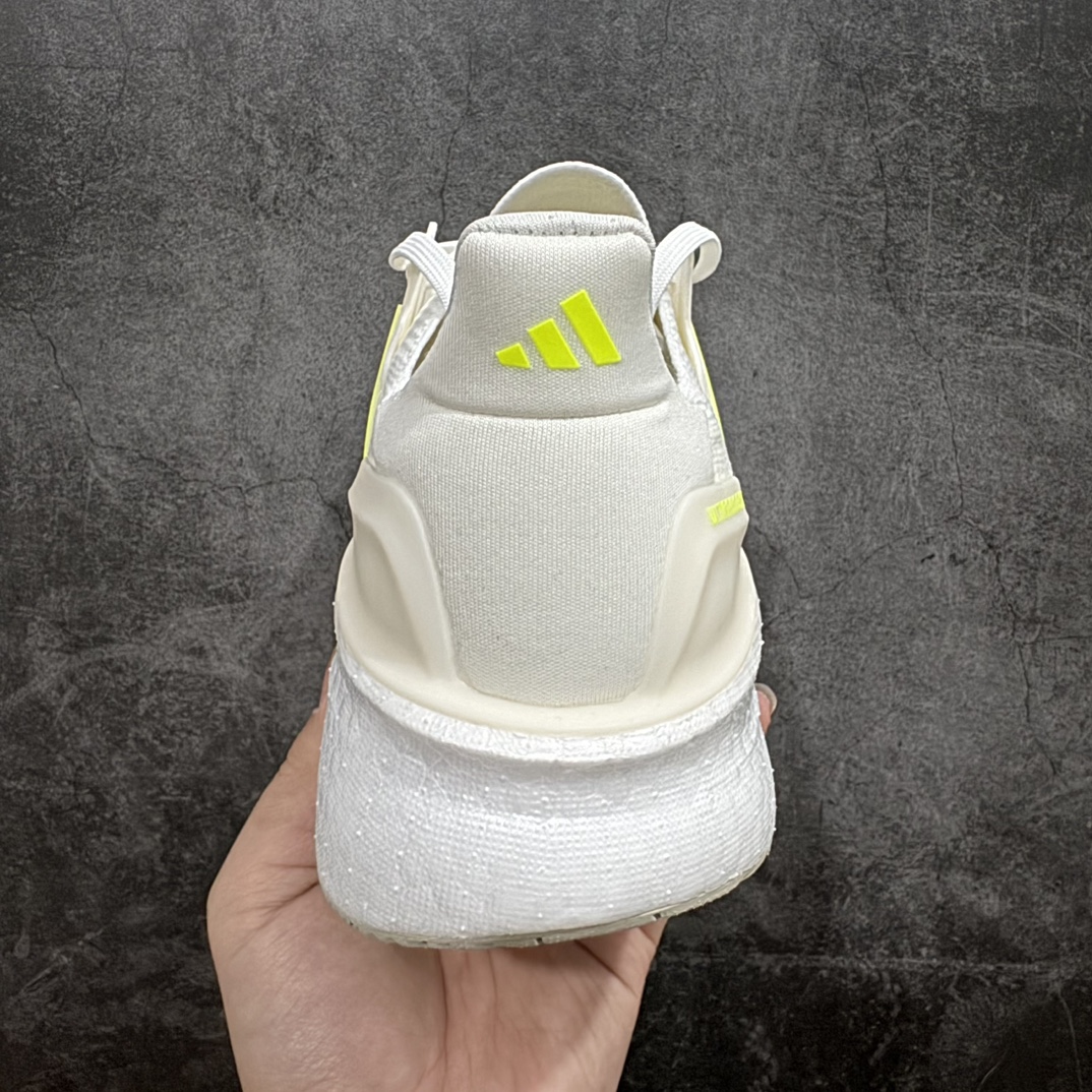 图片[4]-【RS纯原】高端外贸订单Ultra Boost UB5/10.0巴斯夫跑步鞋 ID8843n真材实料 毋庸置疑 市场最顶版本 专供外贸 最大做到48码nPrimeknit+鞋面n前掌Linear Energy Pushn全掌boost巴斯夫中底nCONTINENTAL马牌橡胶大底nSTRETCHWEB橡胶外底 尺码36-40（含真半码） 编码：XN270290-鞋库