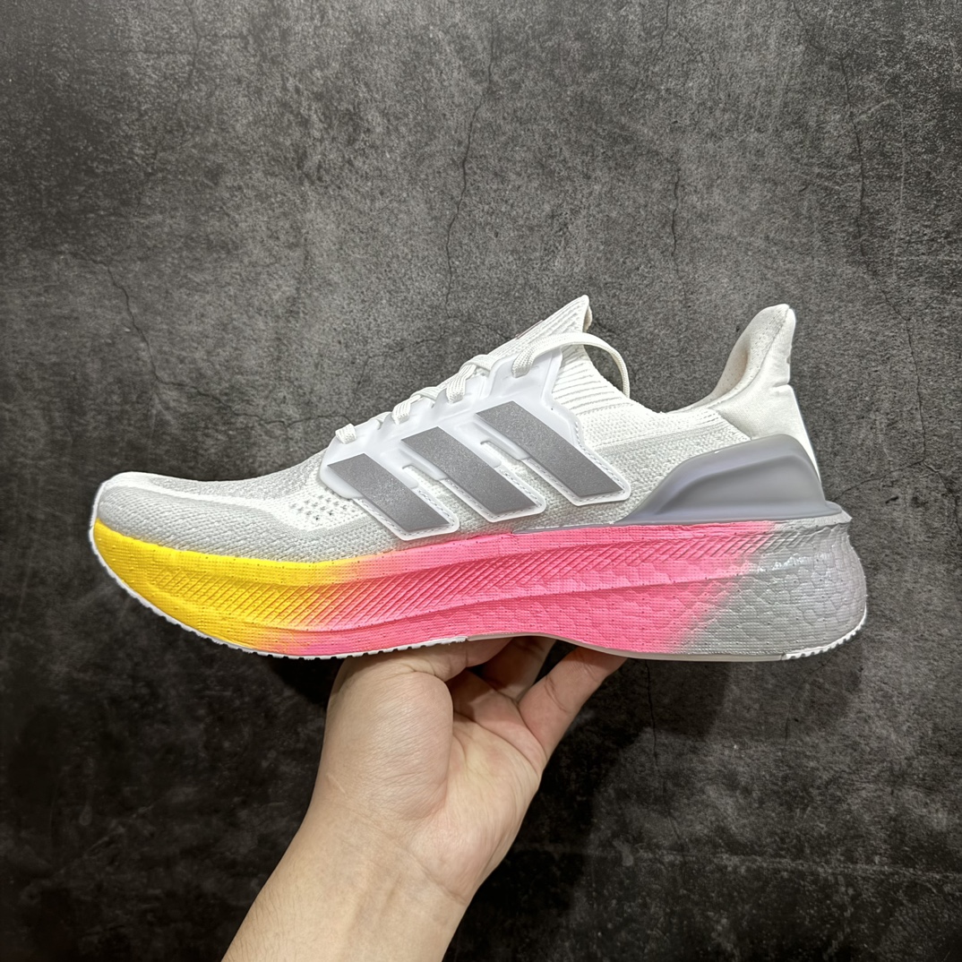 图片[2]-【RS纯原】高端外贸订单Ultra Boost UB5/10.0巴斯夫跑步鞋 ID8810n真材实料 毋庸置疑 市场最顶版本 专供外贸 最大做到48码nPrimeknit+鞋面n前掌Linear Energy Pushn全掌boost巴斯夫中底nCONTINENTAL马牌橡胶大底nSTRETCHWEB橡胶外底 尺码36-48（含真半码） 编码：XN270290-鞋库