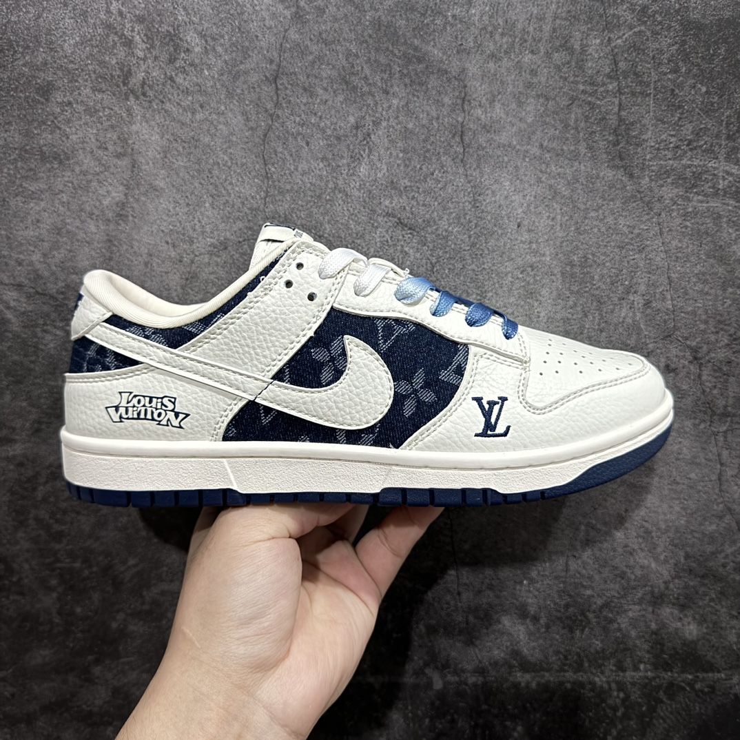 【定制版】Nk SB Dunk Low LV联名-米蓝印花牛仔 周年高端定制 低帮休闲板鞋 XB3802-359n#定制鞋盒 大厂纯原品质出货 超高清洁度 皮料切割干净无任何毛边 细节完美   尺码：36 36.5 37.5 38 38.5 39 40 40.5 41 42 42.5 43 44 44.5 45 编码：HXS320340-鞋库