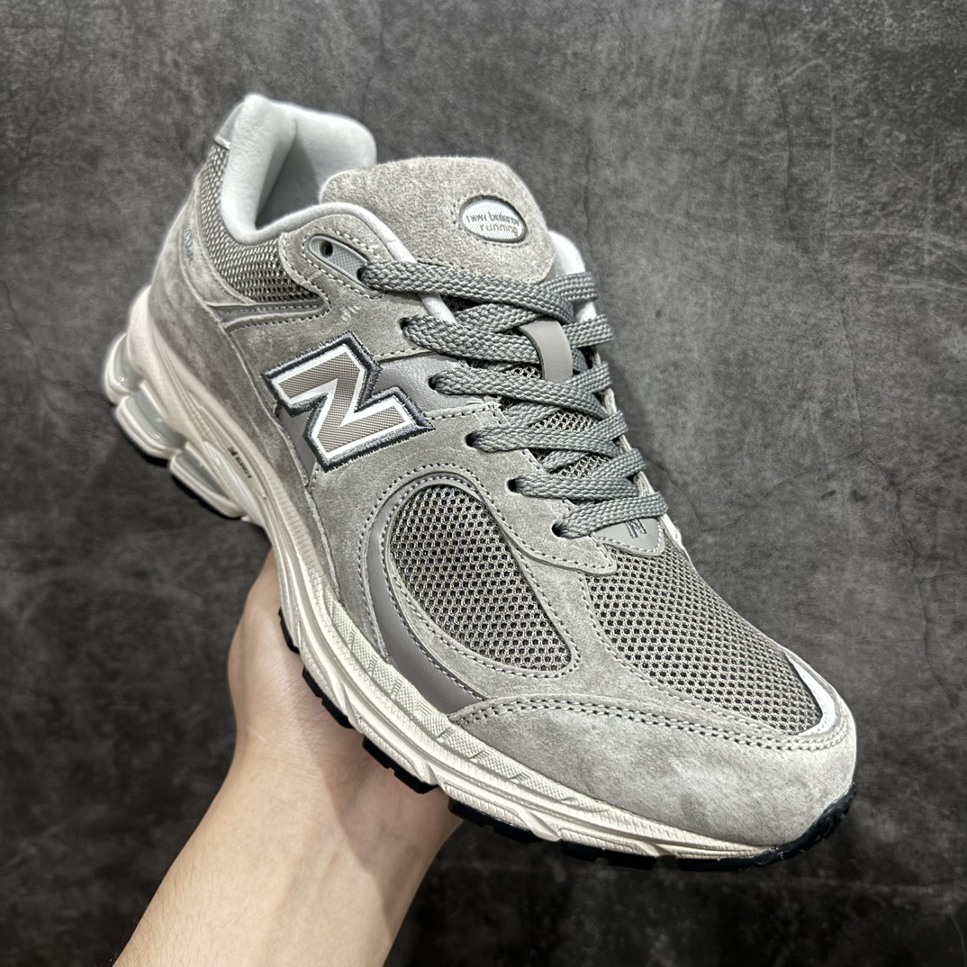 图片[3]-【纯原c版】NB New Balance ML2002RC 经典元祖灰nn 全新版本出货 首个配色n新配色陆续开发出货 品质很好  价格实惠n 全套原楦原纸板原厂数据开发 原厂网纱 原装进口皮料 正确绒感卡色 正确中底拉帮中底网布细节 一比一手工擦旧效果 冲裁组合 匠心打造 耗时两个月开发完成 工艺极其复杂难度可想而知 新开独立私模大底 全网唯一正确做旧组合大底 高端零售专供产物  尺码：36 37 37.5 38 38.5 39.5 40 40.5 41.5 42 42.5 43 44 44.5 45 45.5 46.5 编码：JP270290-鞋库