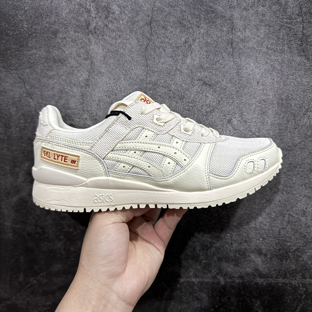 【公司级】Asics Gel-Lyte 3  反毛皮织物休闲跑步鞋GEL-LYTET™III OG运动鞋再次以其90年代初期的原始形状和结构出现n轮廓由三井茂之(Shigeyuki Mitsui)于1990年设计 结合了裂舌应用其最初灵感来自GEL-LD RACER™鞋n鞋在脚跟处采用其标志性的GEL™技术缓冲装置n可提高减震效果并提供持久的舒适感n 尺码: 36 36.5 37.5 38 38.5 39 40 40.5 41 42 42.5 43 44 44.5 45  编码：HCAM270280-鞋库