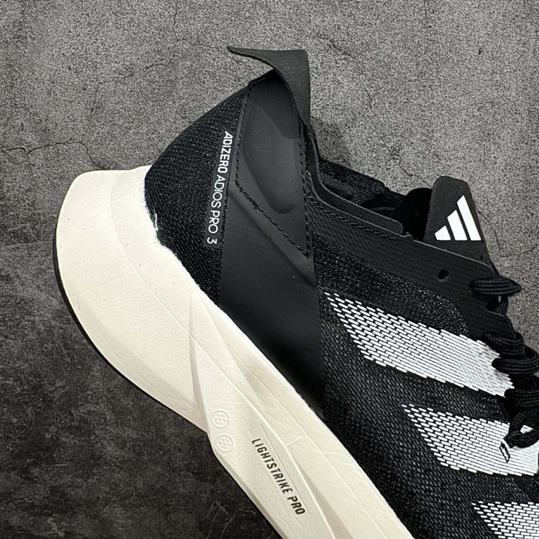 图片[7]-【公司级】adidas Adizero Adios Pro 3 舒适百搭减震防滑耐磨 低帮 碳板 马拉松跑步鞋 波士顿3代夏季透气网眼竞速跑鞋 ID3701nn延续爪型玻璃纤维推进系统 进化为全掌式的ENERGY RODS 2.0 从脚跟到脚趾的一体成形设计 强化整体推进力 提升速度表现 升级透气鞋面更具支撑性 利用ENGINEERED MESH技术进行不同密度织纹 强化支撑性 更使用50%以上的回收材料製成 减低塑料浪费 此外变薄的鞋舌为前掌提供更多空间 提供跑者更好的穿着感受 马牌轮胎大底耐磨性佳 大底全掌采用耐磨的Continental马牌轮胎大底 在各种环境下保有良好抓地力SIZE：36-45 编码：YX240250-鞋库