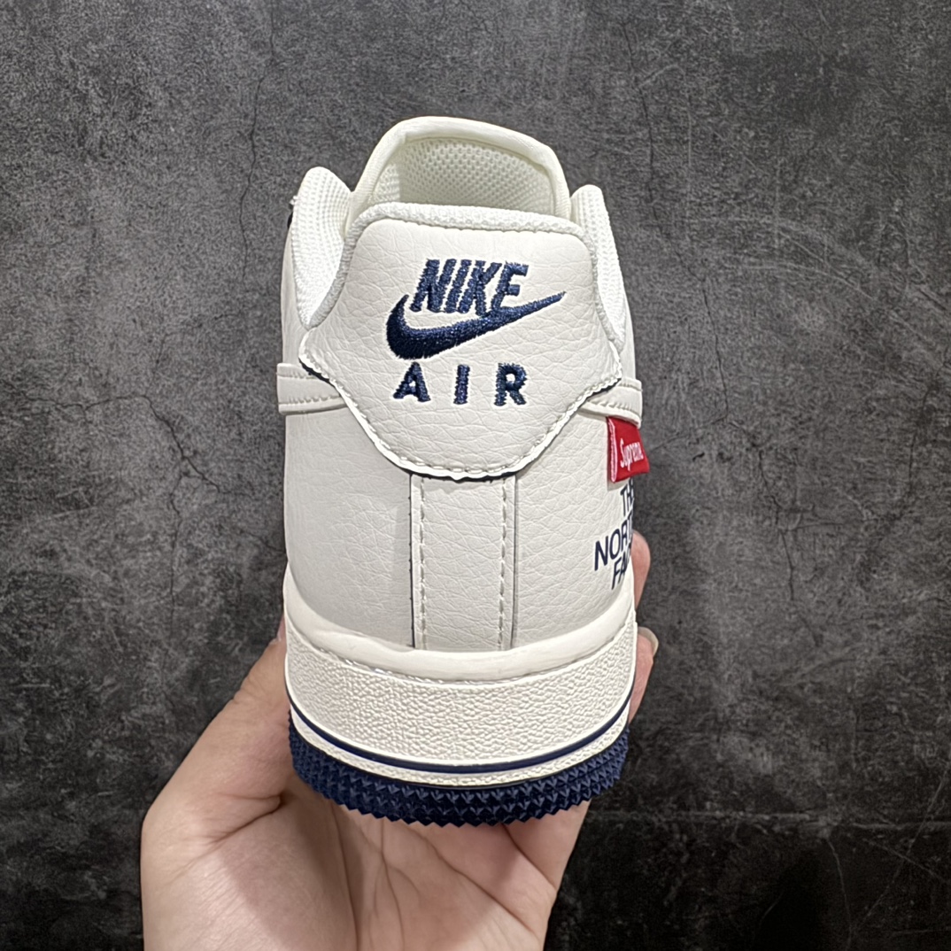 图片[4]-【公司级】Nike Air Force 1 Low 07 x The North Face x Supreme 白蓝小钩满天星n原楦头原纸板 打造纯正低帮空军版型 专注外贸渠道 全掌内置蜂窝气垫原盒配件 原厂中底钢印、拉帮完美官方货号：XZ1996 130 Size：36 36.5 37.5 38 38.5 39 40 40.5 41 42 42.5 43 44 44.5 45 编码：LF310320-鞋库