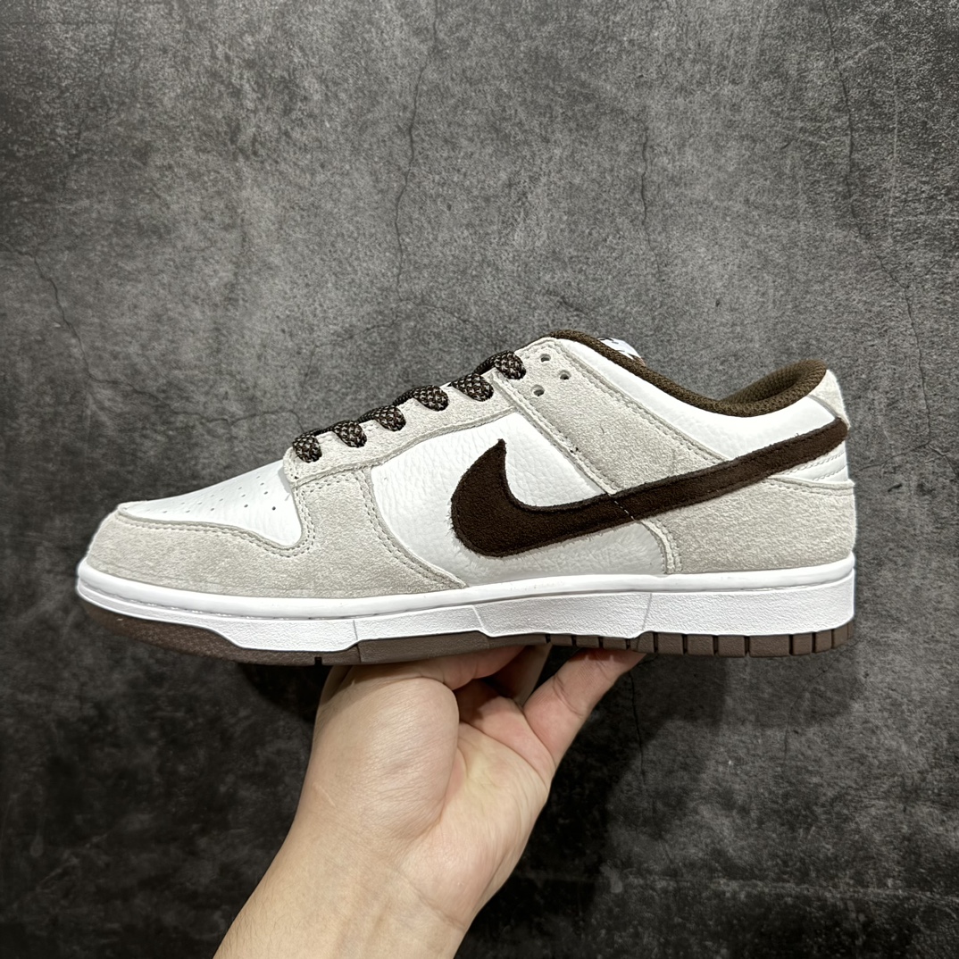 图片[2]-【定制版】Nike SB Dunk Low x BAPE 白棕小钩翻毛满天星n纯原大厂出品 极力推荐👏n原装头层材料 独家版型蒸餾加工n帶來的是更好的视觉和脚感体验n大厂纯原品质出货 清洁度 电绣工艺皮料切割干净无任何毛边 细节完美 官方货号：KK1888 011 尺码：36 36.5 37.5 38 38.5 39 40 40.5 41 42 42.5 43 44 44.5 45 编码：HXS320340-鞋库