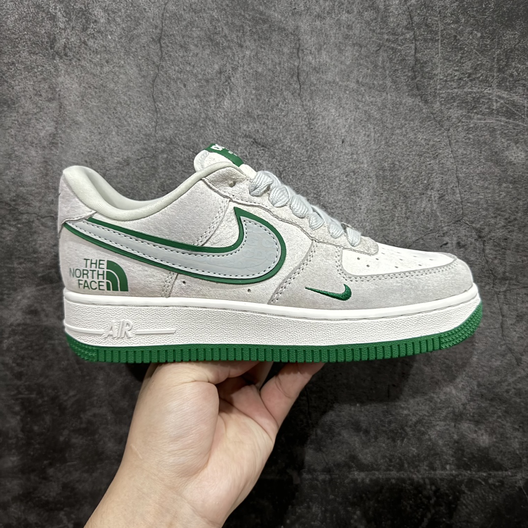 【公司级】Nike Air Force 1 Low 07 x CDG x The North Face 白绿n原楦头原纸板 打造纯正低帮空军版型 专注外贸渠道 全掌内置蜂窝气垫原盒配件 原厂中底钢印、拉帮完美官方货号：HD1968 021 Size：36 36.5 37.5 38 38.5 39 40 40.5 41 42 42.5 43 44 44.5 45 编码：HXS250260-鞋库